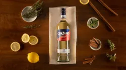 Cinzano Vermouth Bianco 1l thumbnail-2