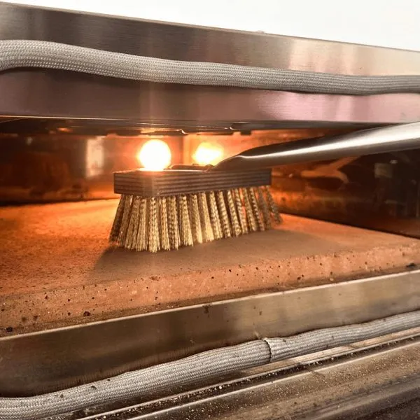 Effeuno kefa na čistenie pece 70,5x12cm