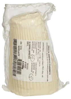 Latteria Sorrentina ricotta montella stagionata thumbnail-1