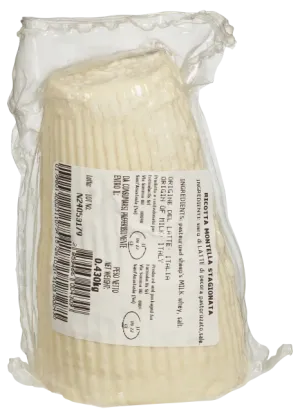 Latteria Sorrentina ricotta montella stagionata
