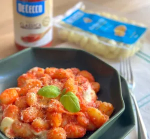 De Cecco paradajková omáčka s cherry paradajkami  200g