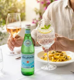 Sanpellegrino minerálna voda perlivá - sklo 0,25l thumbnail-2