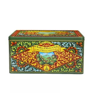 7. Dolce & Gabbana Panettone s polevou z bielej čokolády a sicílskym pistáciovým krémom 600g